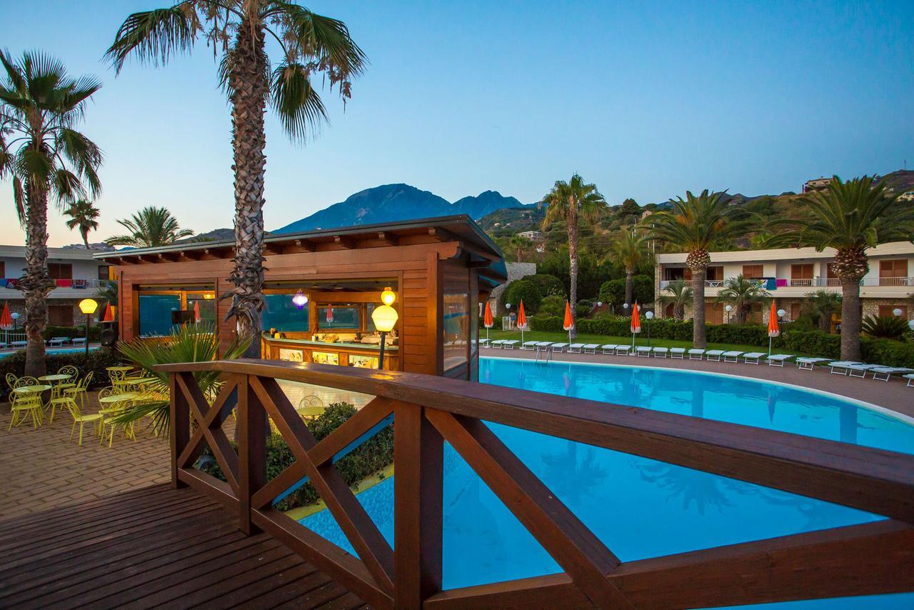 Club Residence La Castellana Mare Belvedere Marittimo Exterior photo
